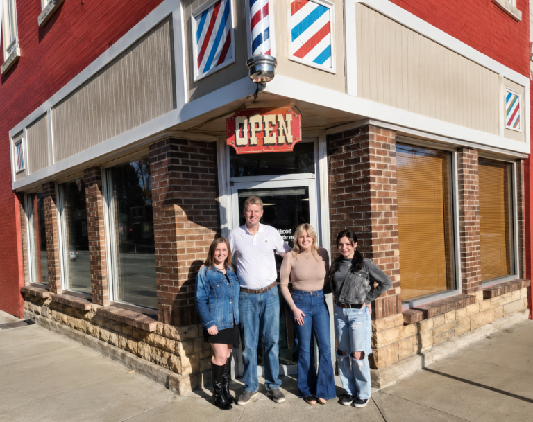 Walt Moss Barber Shop front door